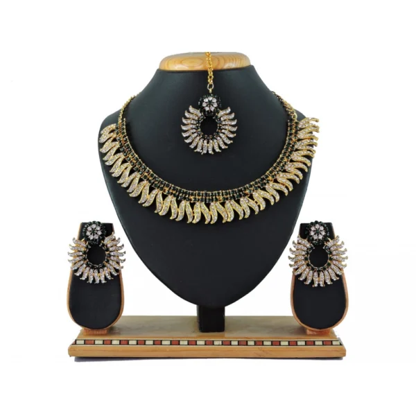 Women's Alloy Necklace set (Green)