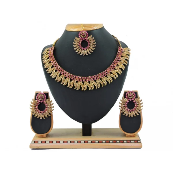 Women's Alloy Necklace set (Pink)
