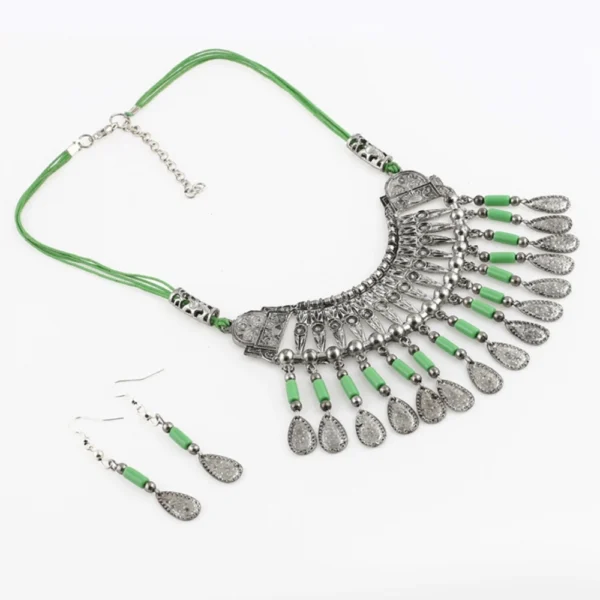 Women's Oxidized German Silver Green Beads Necklace (Color: Green)