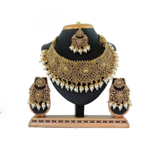 Women's Alloy Necklace set (Gold)