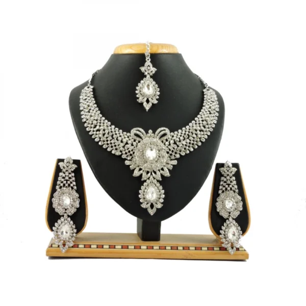 Women's Alloy Necklace set (White)