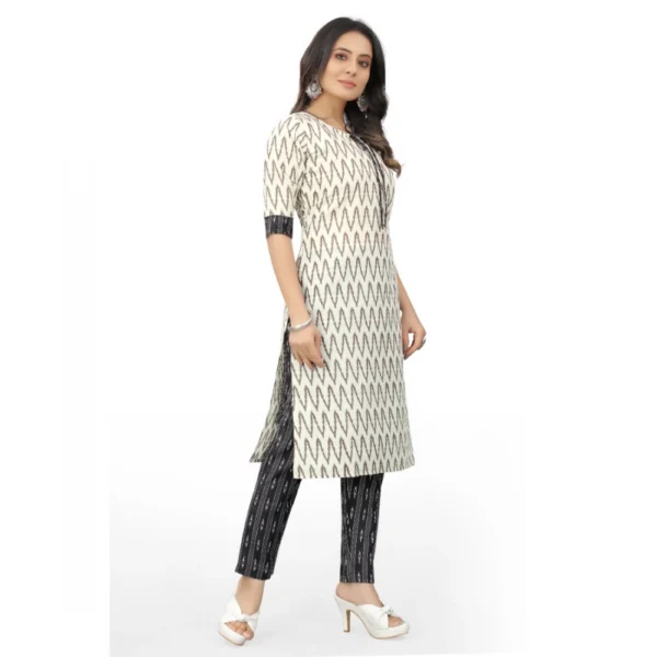 Women's Cotton Embroidery Straight Kurti Set(White)
