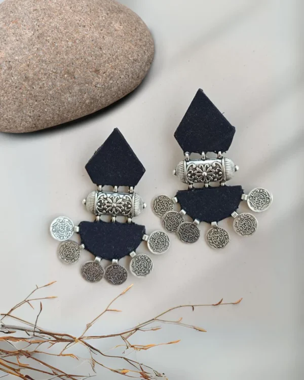Rainvas Black and silver heavy earrings for women