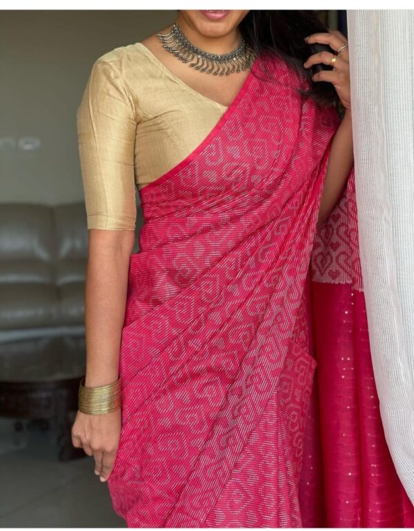 Woven heart motifs saree