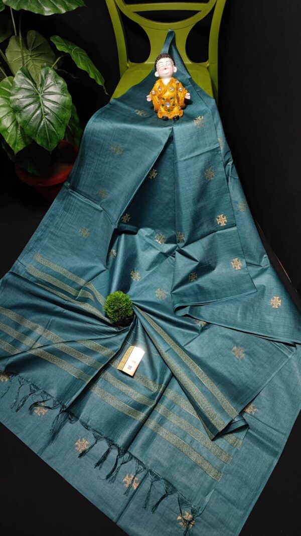 Woven heart motifs saree