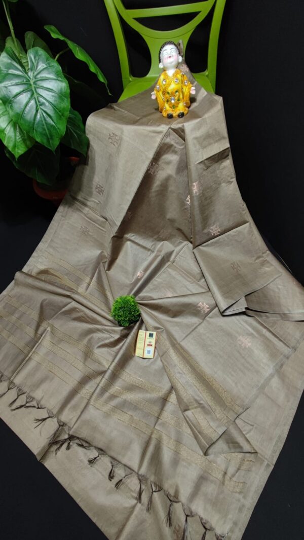 Woven heart motifs saree