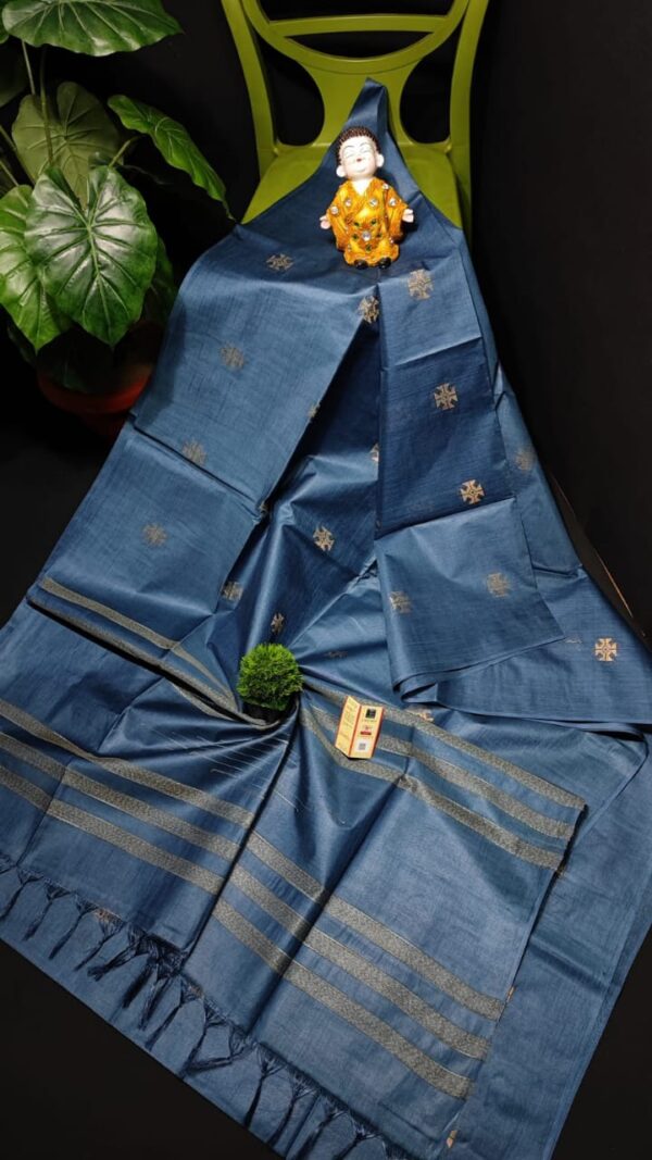 Woven heart motifs saree