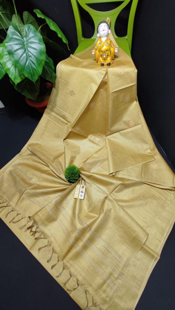 Woven heart motifs saree