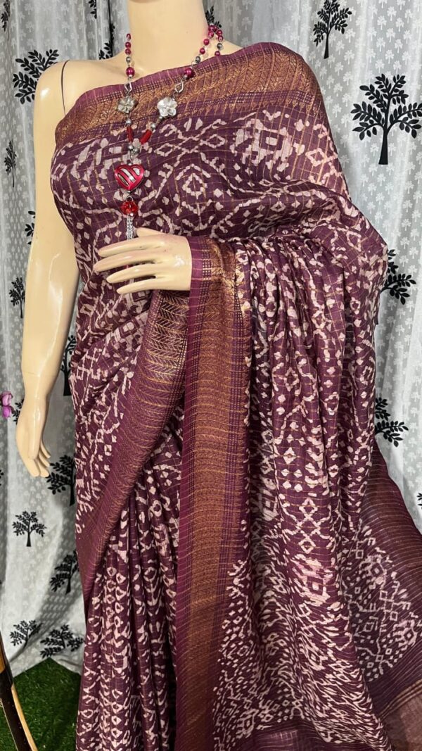 Hand b0utique print saree