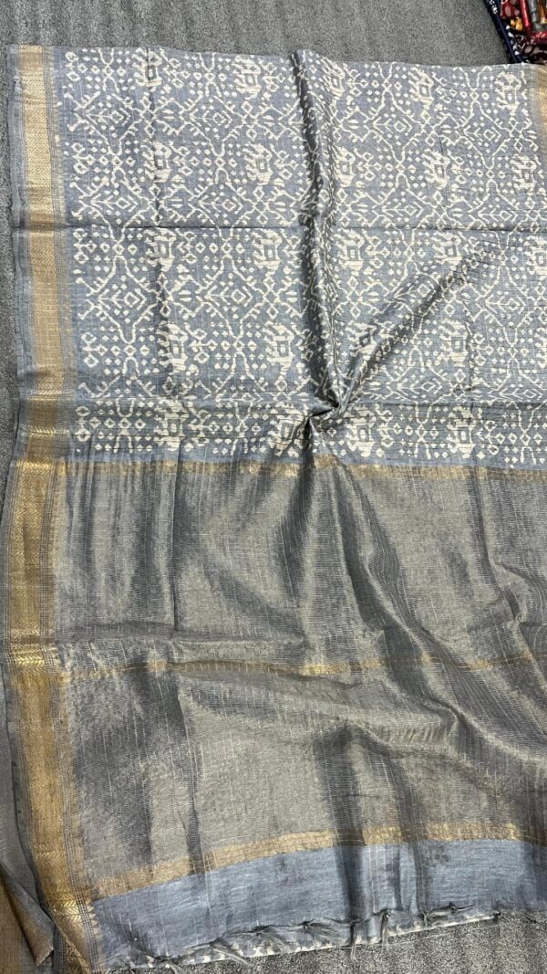 Hand b0utique print saree
