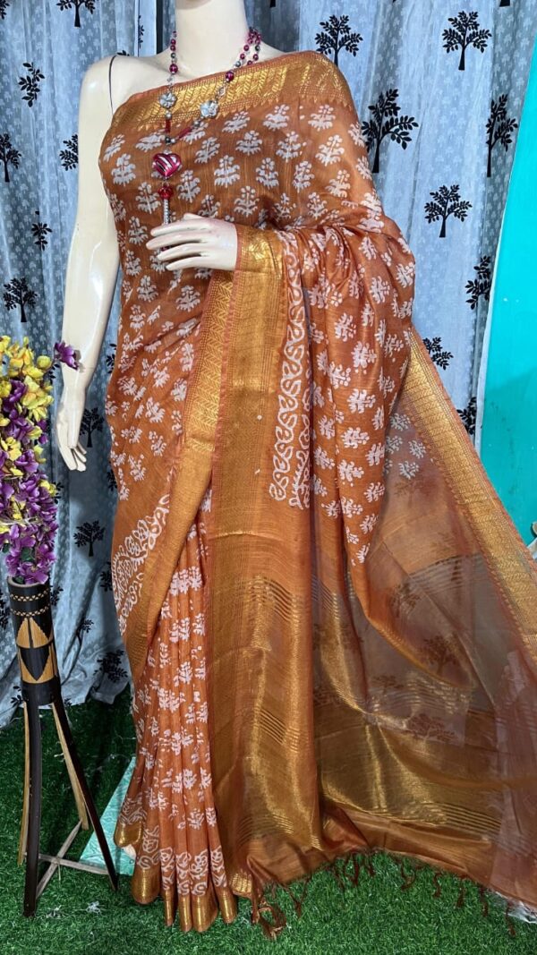 Hand b0utique print saree
