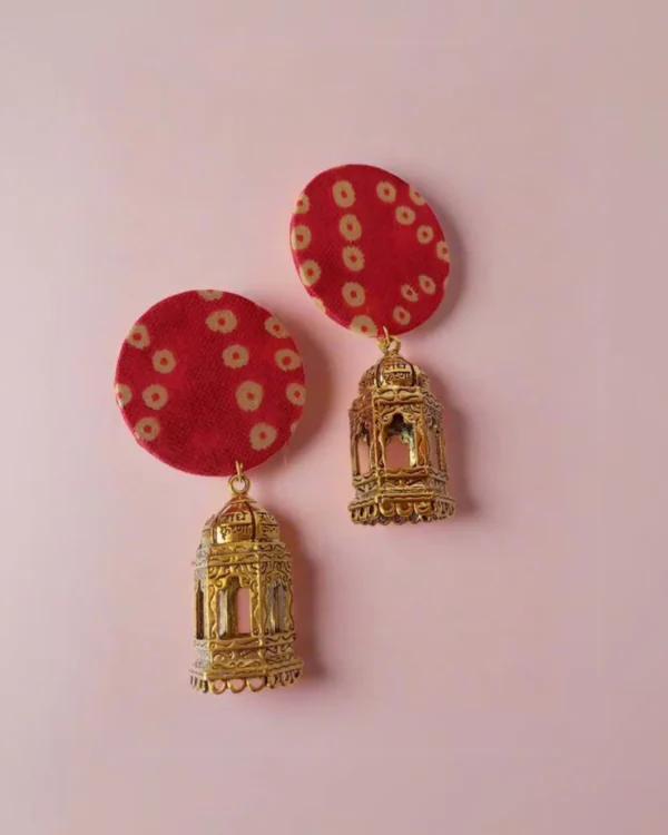 Rainvas Red bandhani print & golden long jhumka earrrings