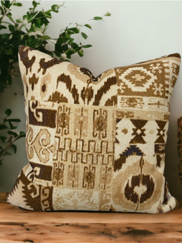 Tranquil Trellis Cushion Cover