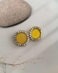 Rainvas Yellow kundan studs earrings