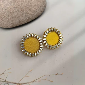 Rainvas Yellow kundan studs earrings
