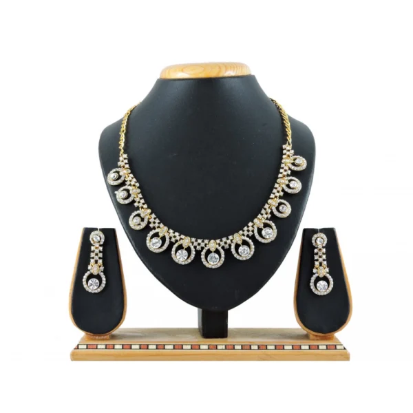 Women's Alloy Necklace set (White)