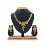 Women's Alloy Necklace set (Gold)