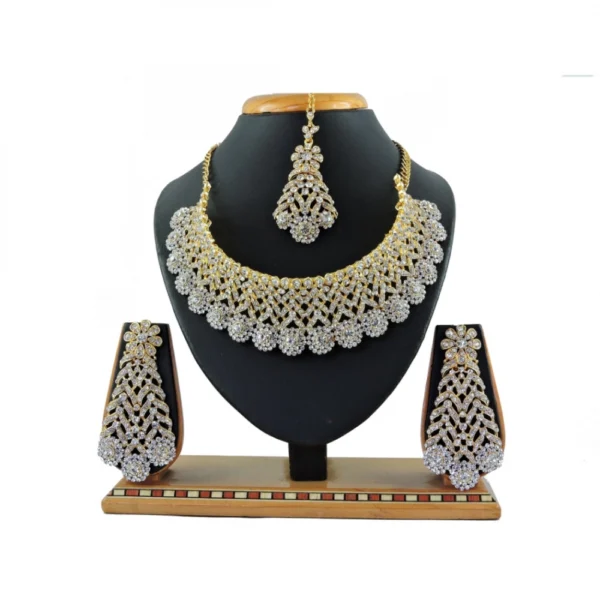 Women's Alloy Necklace set (White)
