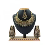 Women's Alloy Necklace set (Green)