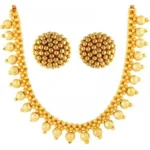 Women's Short Necklace And Earing Set