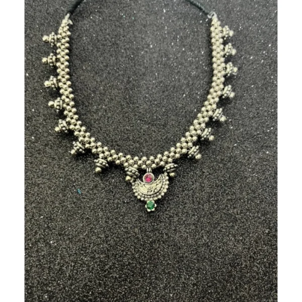 Women's Short Necklace And Earing Set