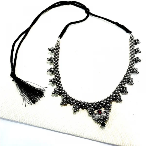 Women's Short Necklace And Earing Set