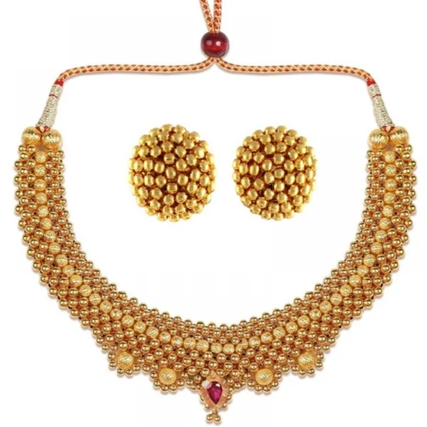 Women's Short Necklace And Earing Set