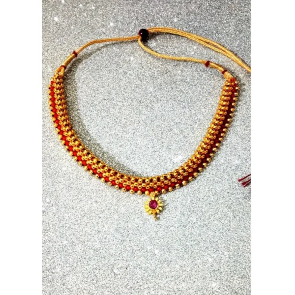 Women's Short Necklace And Earing Set