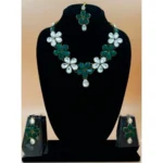 Women's Elegent Kundan And Stone Necklace Set (Green, Free Size)